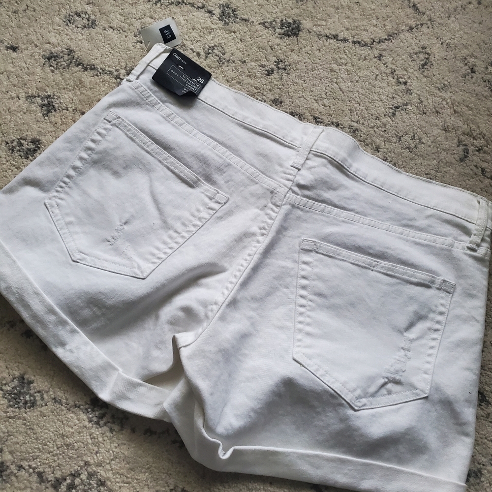 Gap Authentic Best Girlfriend Shorts size 28 women's Mid Rise with Stretch new - Picture 2 of 3